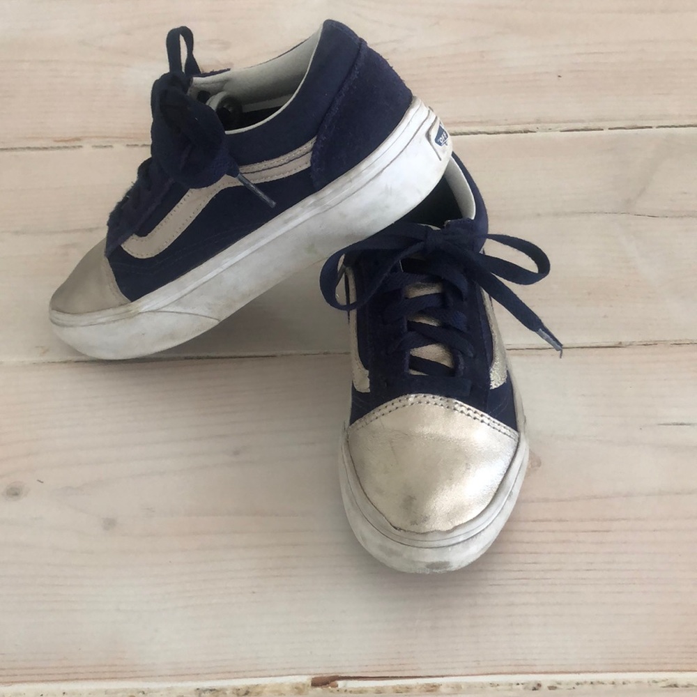 girls navy and gold vans